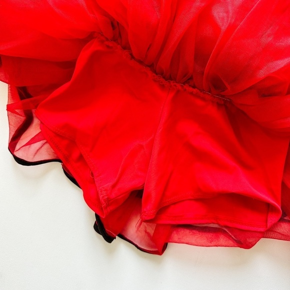 Dance/Figure Skating Dress. Size: Red Sequin/ Black Details - Size 8-10 years - Picture 6 of 7